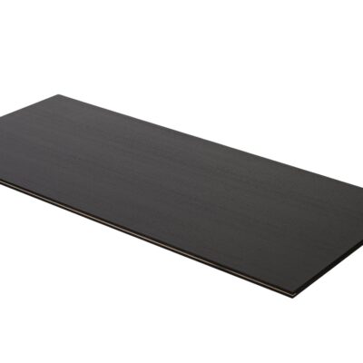Veggpanelet i MDF med naturlig eikefiner Svart varnish – 600 × 19 × 2750 mm