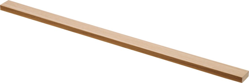 Eikespiler i MDF med naturlig eikefiner – 26 × 10 × 2780 mm