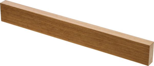 Eikespile i MDF med naturlig eikefiner – 26 × 60 × 2780 mm