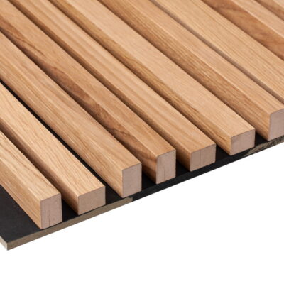 Eik spilepanel med varierende bredde og dybder, 15 mm mellomrom