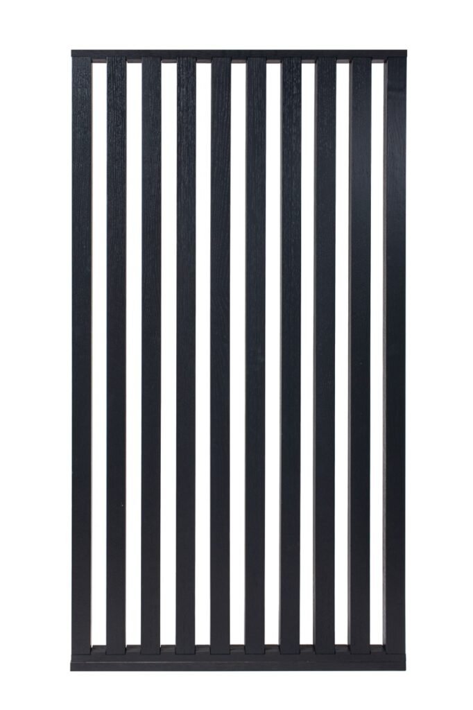 Spilevegg i eik – 40x40 mm – 30 mm mellomrom Spilevegg i eik – 40x40 mm – 30 mm mellomrom